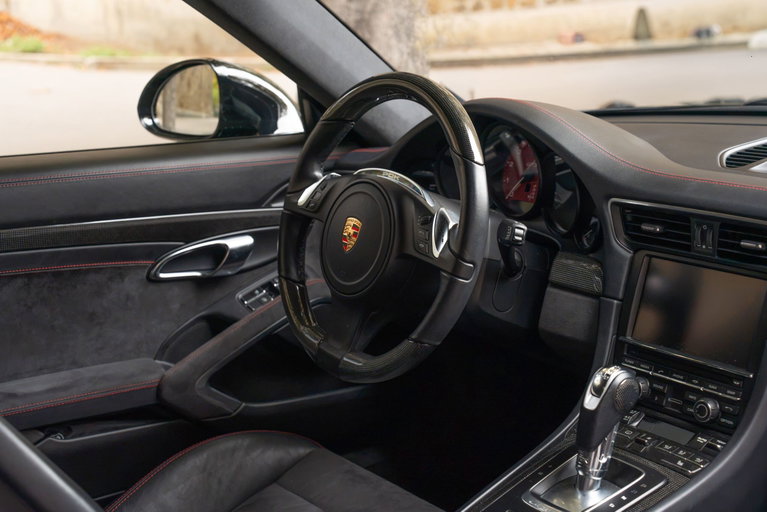Porsche 991 Carrera GTS