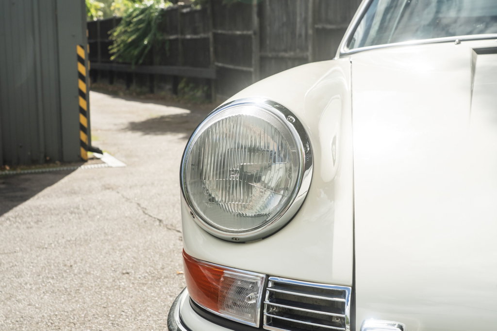 Porsche 911 T
