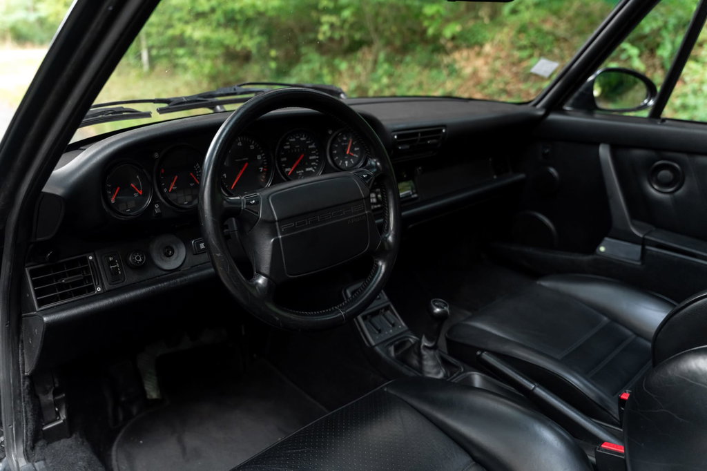 Porsche 964 Carrera 4