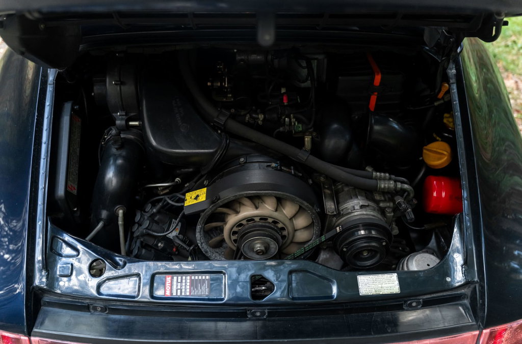 Porsche 964 Carrera 4