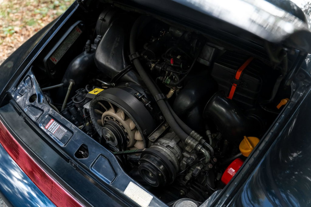 Porsche 964 Carrera 4