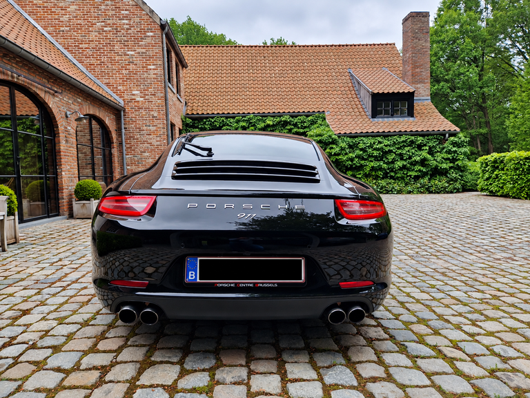 Porsche 991 Carrera Black Edition