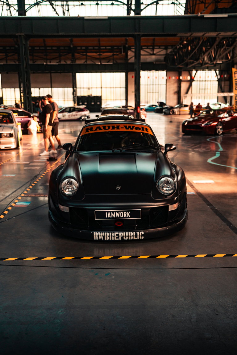Porsche 911 by RWB