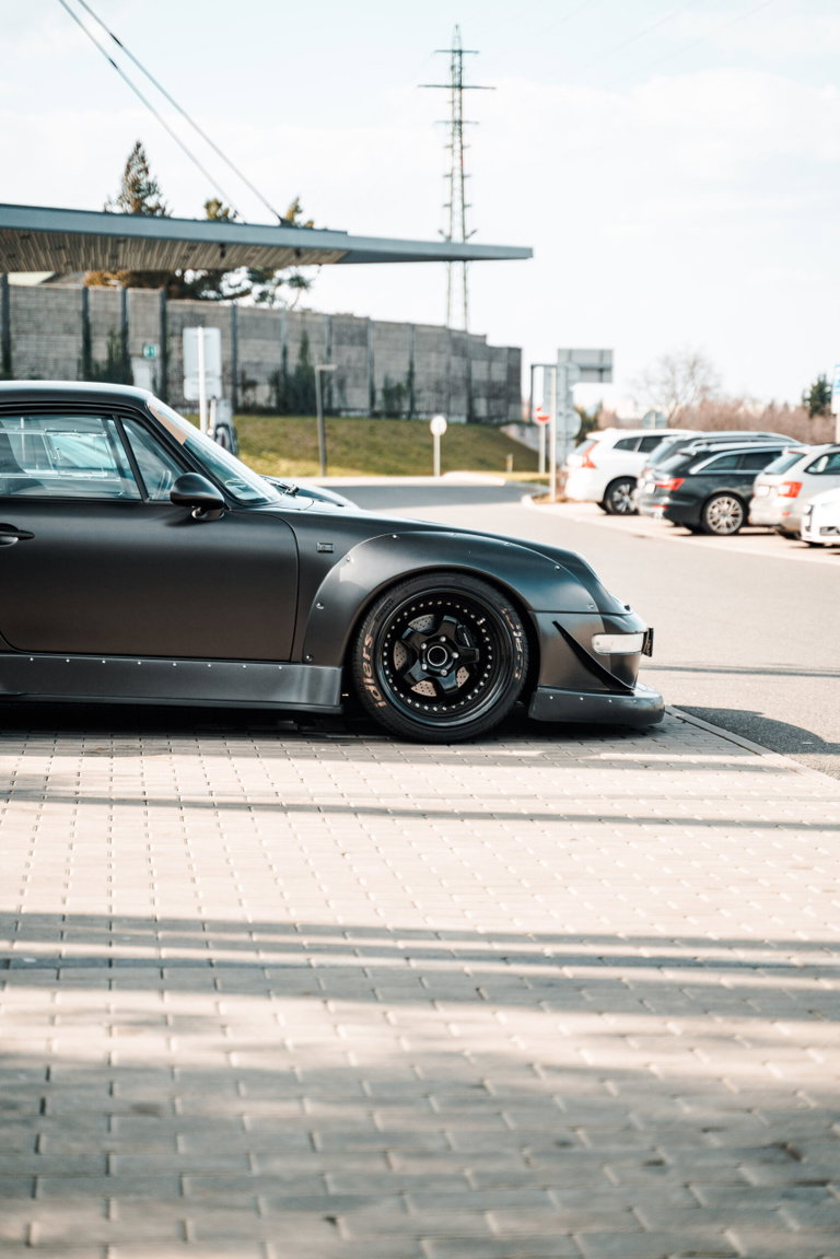Porsche 911 by RWB