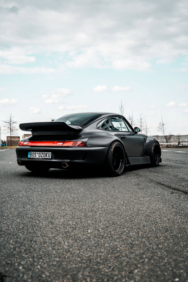 Porsche 911 by RWB