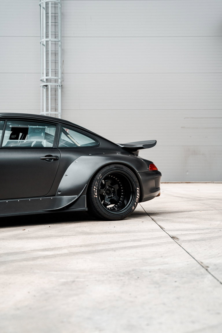 Porsche 911 by RWB
