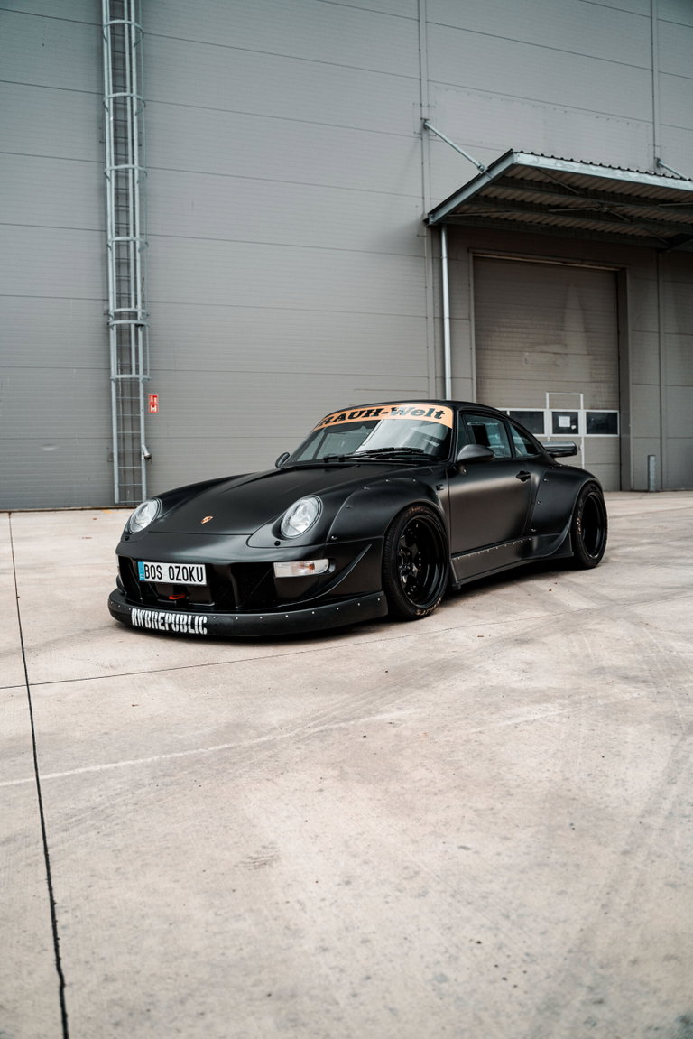 Porsche 911 by RWB