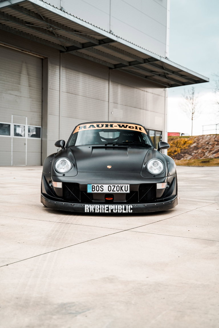 Porsche 911 by RWB