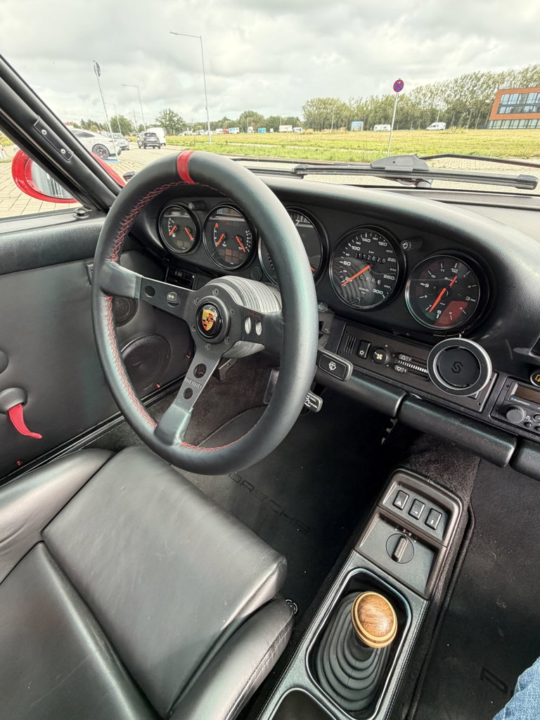 Porsche 964 Carrera 4