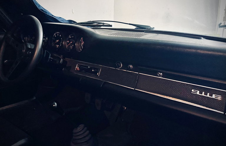 Porsche 911 E