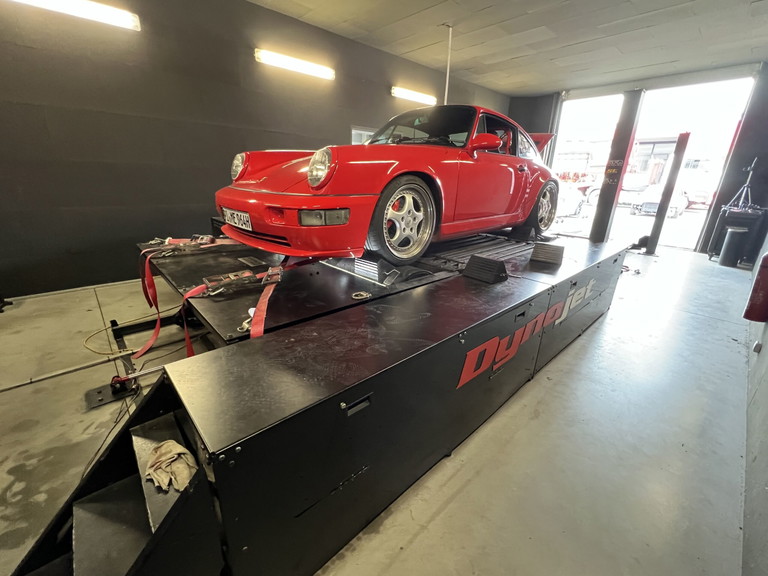 Porsche 964 Carrera 4