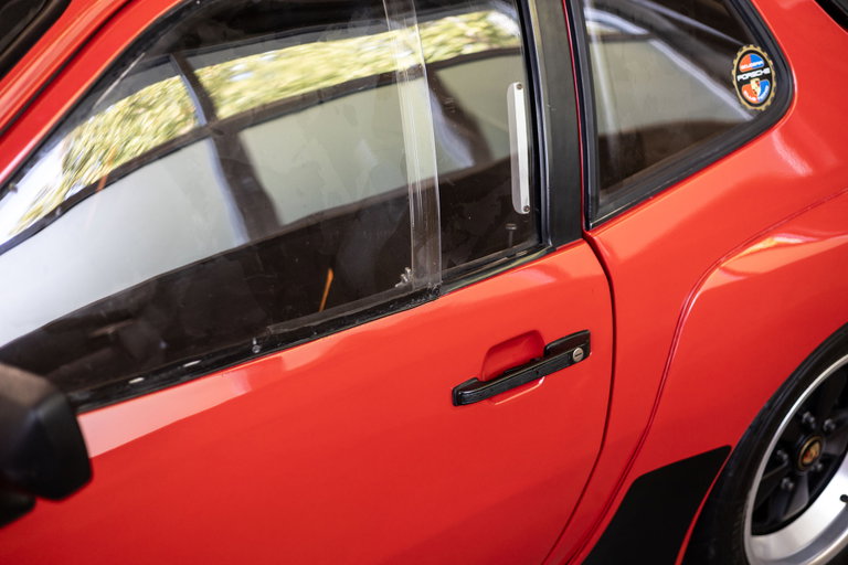 Porsche 924 Carrera GTS