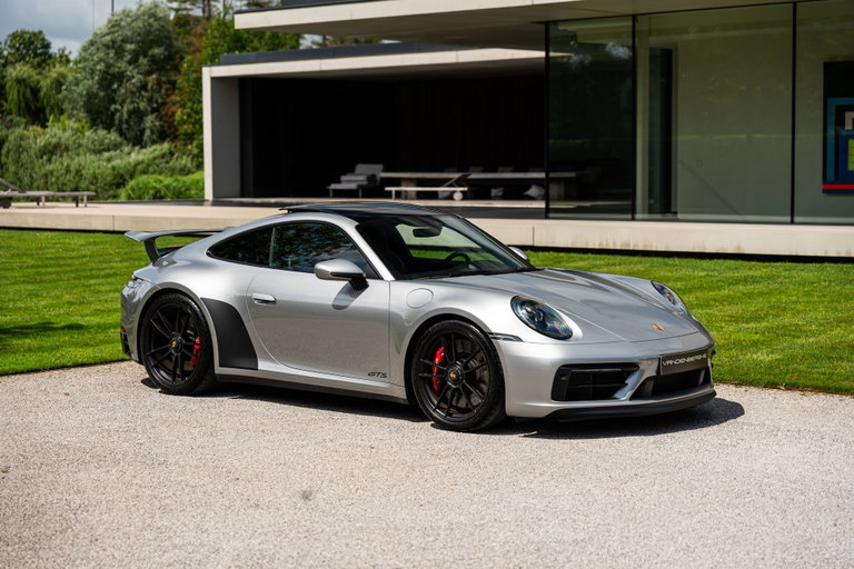 Porsche 992 Carrera GTS