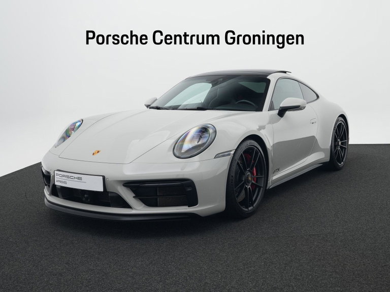 Porsche 992 Carrera 4 GTS
