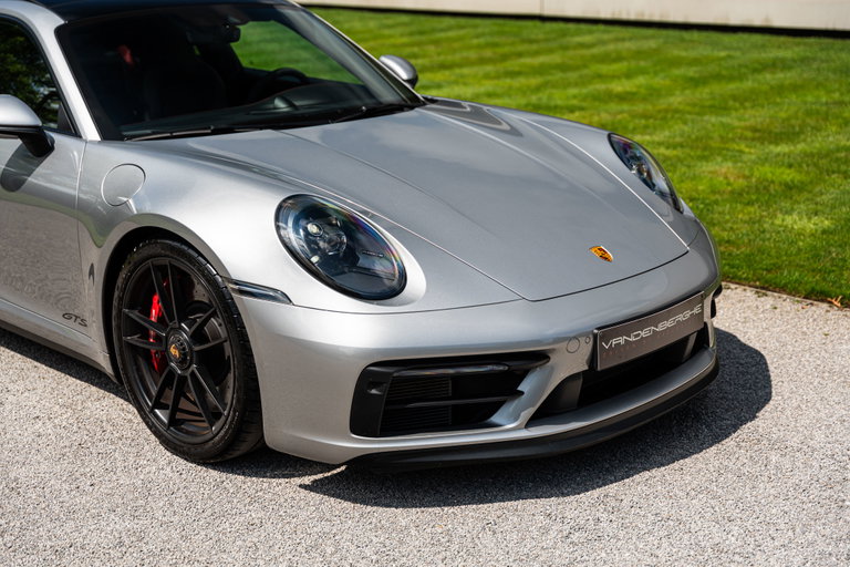 Porsche 992 Carrera GTS