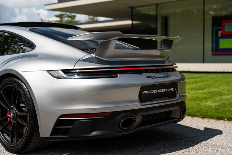 Porsche 992 Carrera GTS