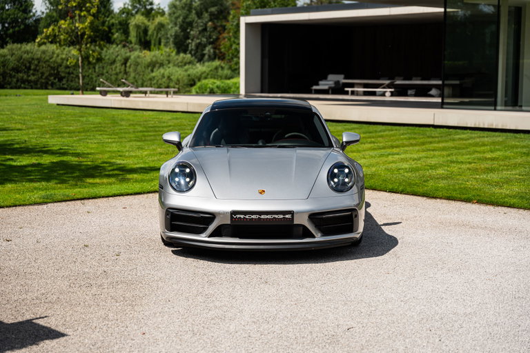 Porsche 992 Carrera GTS