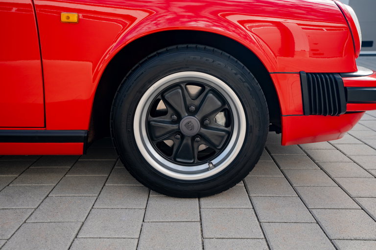 Porsche 911 SC