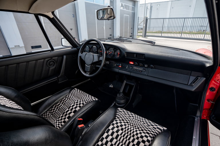 Porsche 911 SC