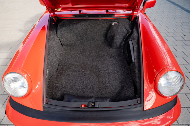 Porsche 911 SC