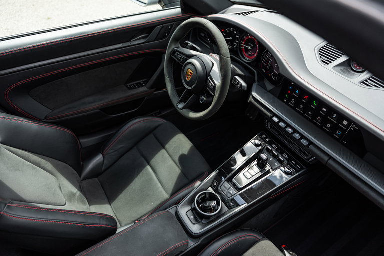 Porsche 992 Carrera GTS