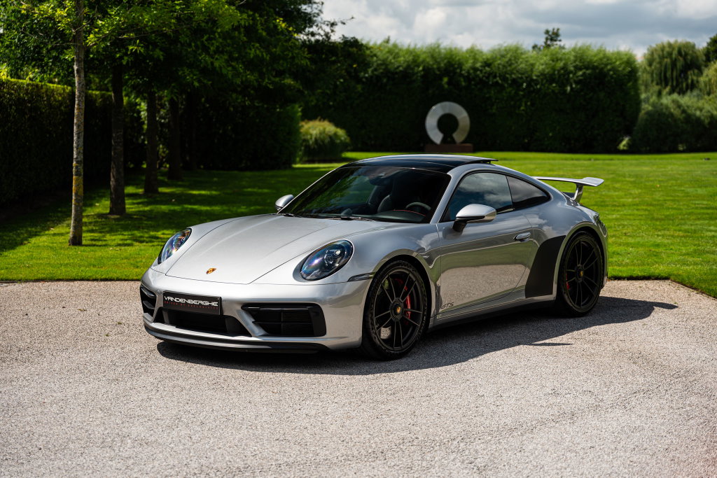 Porsche 992 Carrera GTS