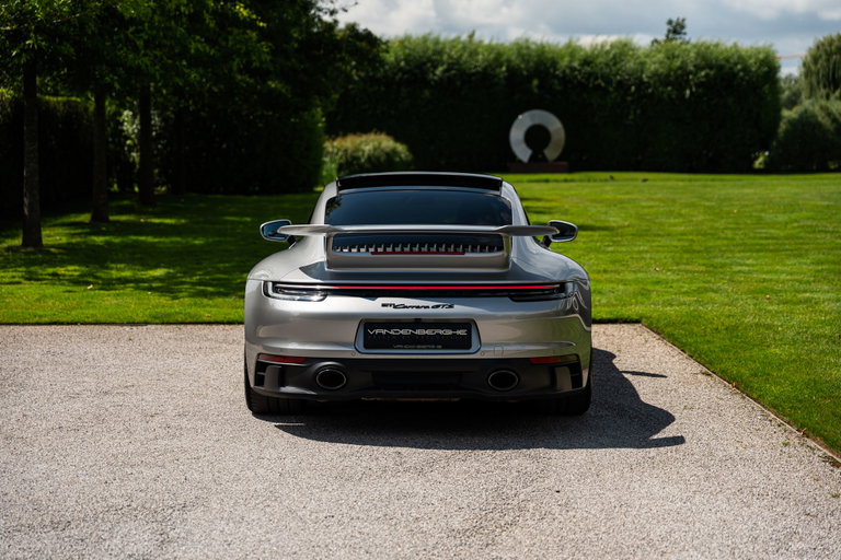 Porsche 992 Carrera GTS