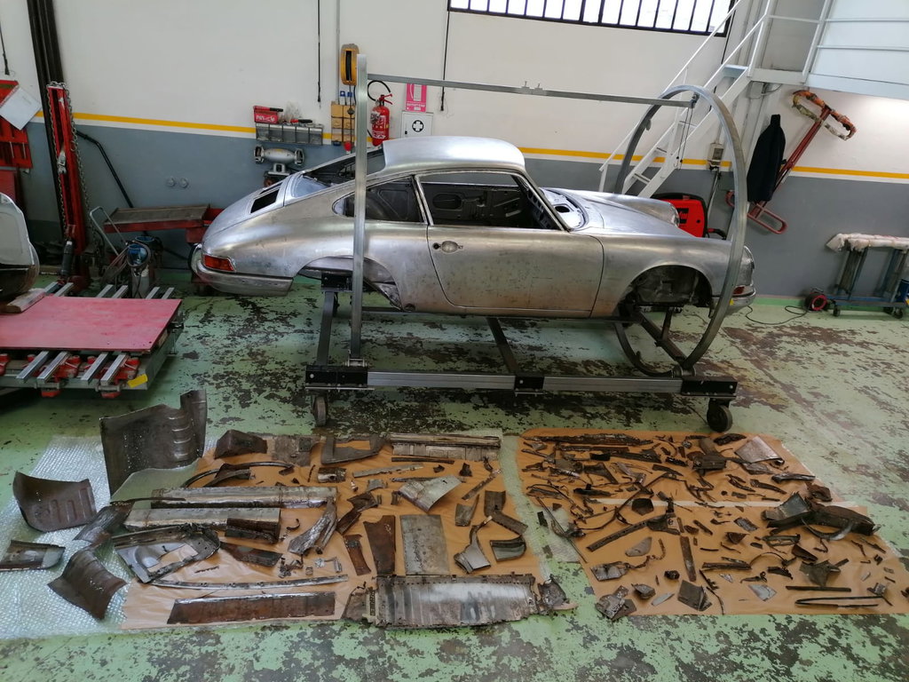 Porsche 911 S (F-Modell)