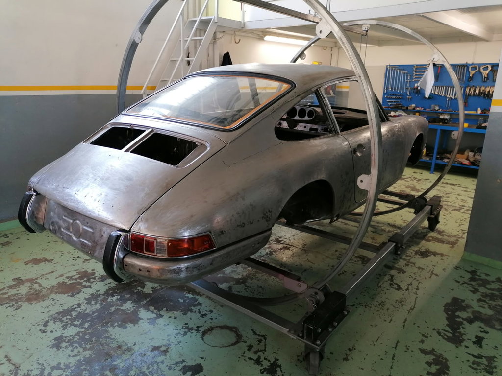 Porsche 911 S (F-Modell)