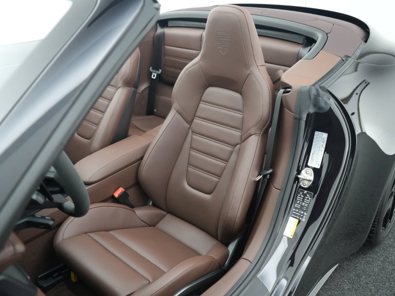 Porsche 992.2 Carrera GTS