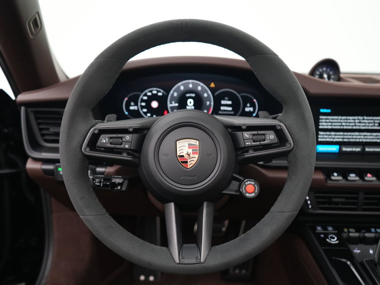 Porsche 992.2 Carrera GTS