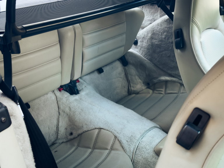 Porsche 964 Carrera 4