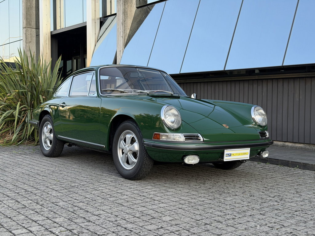 Porsche 911 S (F-Modell)