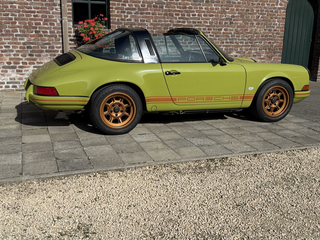 Porsche 911 Backdate