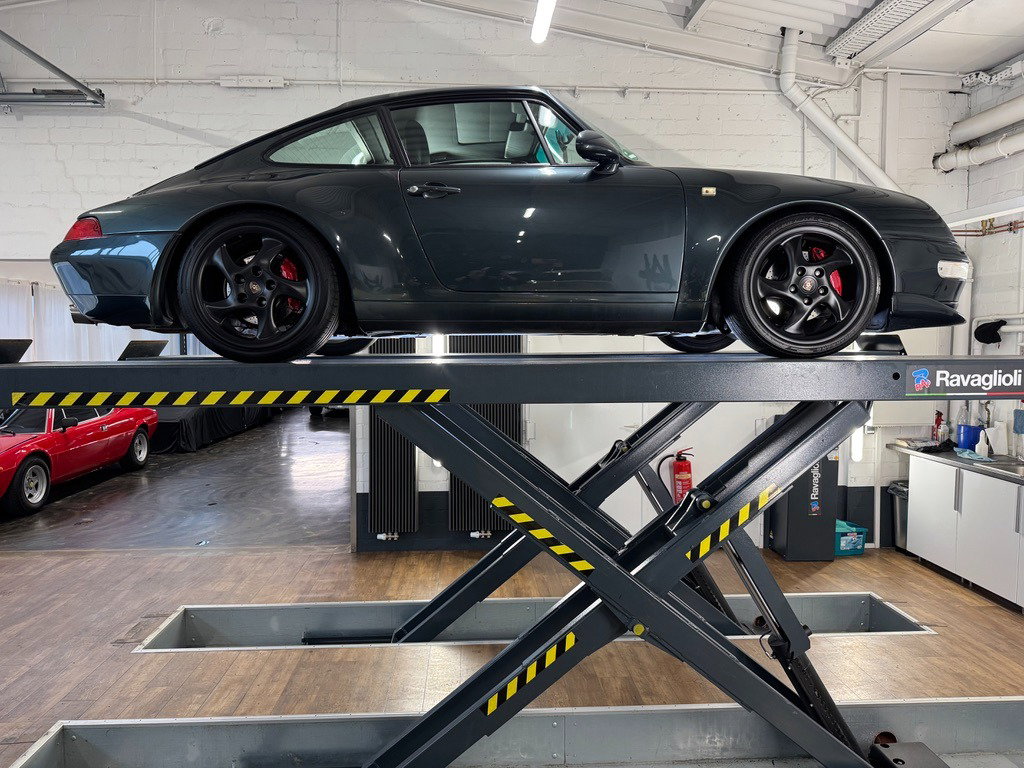 Porsche 993 Carrera