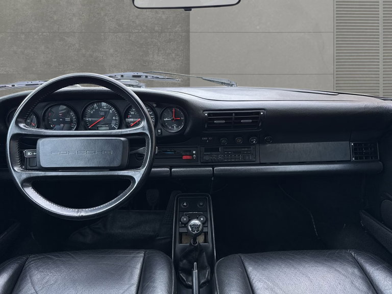 Porsche 911 Carrera 3.2