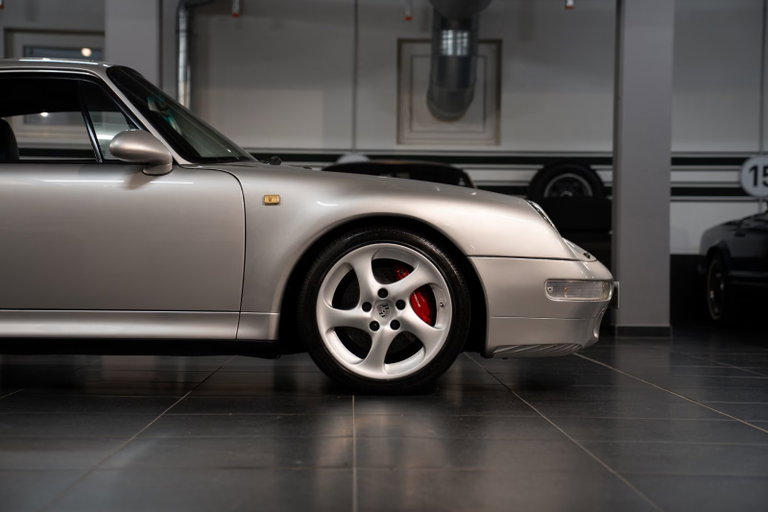 Porsche 993 Carrera 4S
