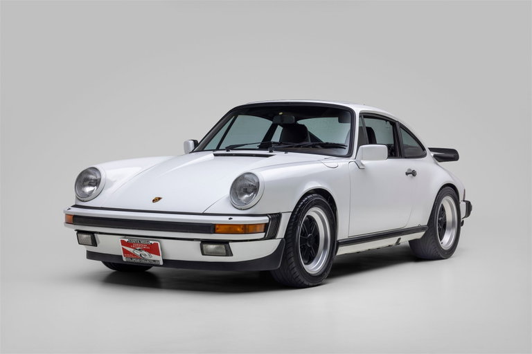 Porsche 911 Carrera 3.2 (US)