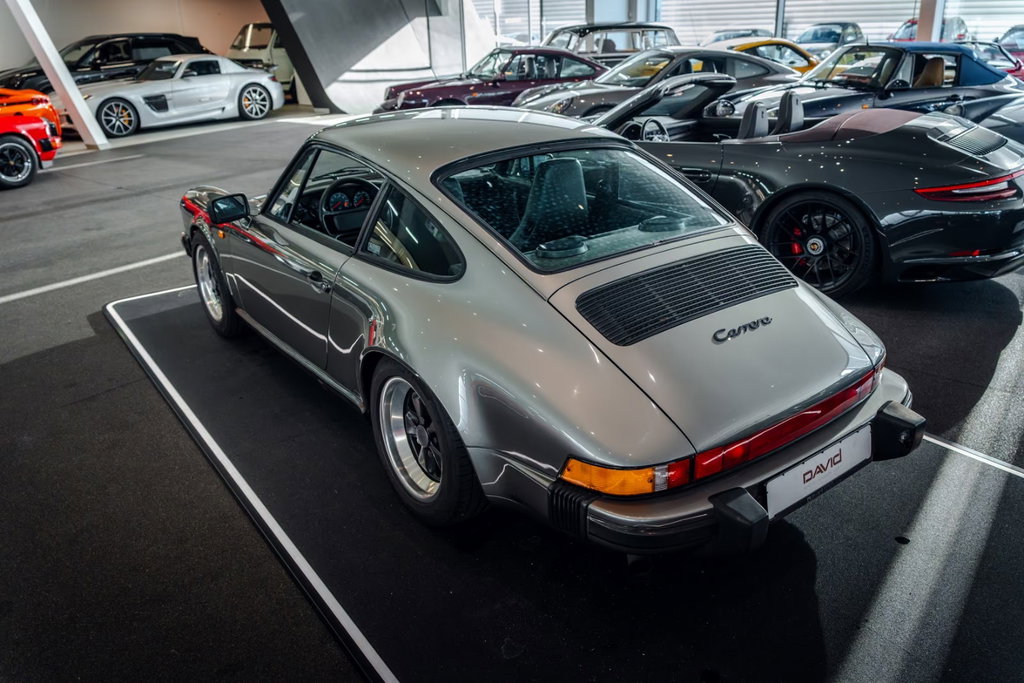 Porsche 911 Carrera 3.2