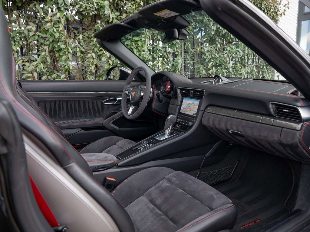 Porsche 991.2 Carrera 4 GTS