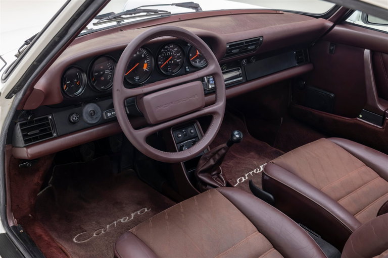 Porsche 911 Carrera 3.2 (US)