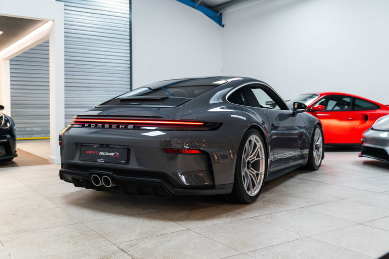 Porsche 992.2 GT3 Touring