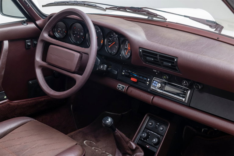 Porsche 911 Carrera 3.2 (US)