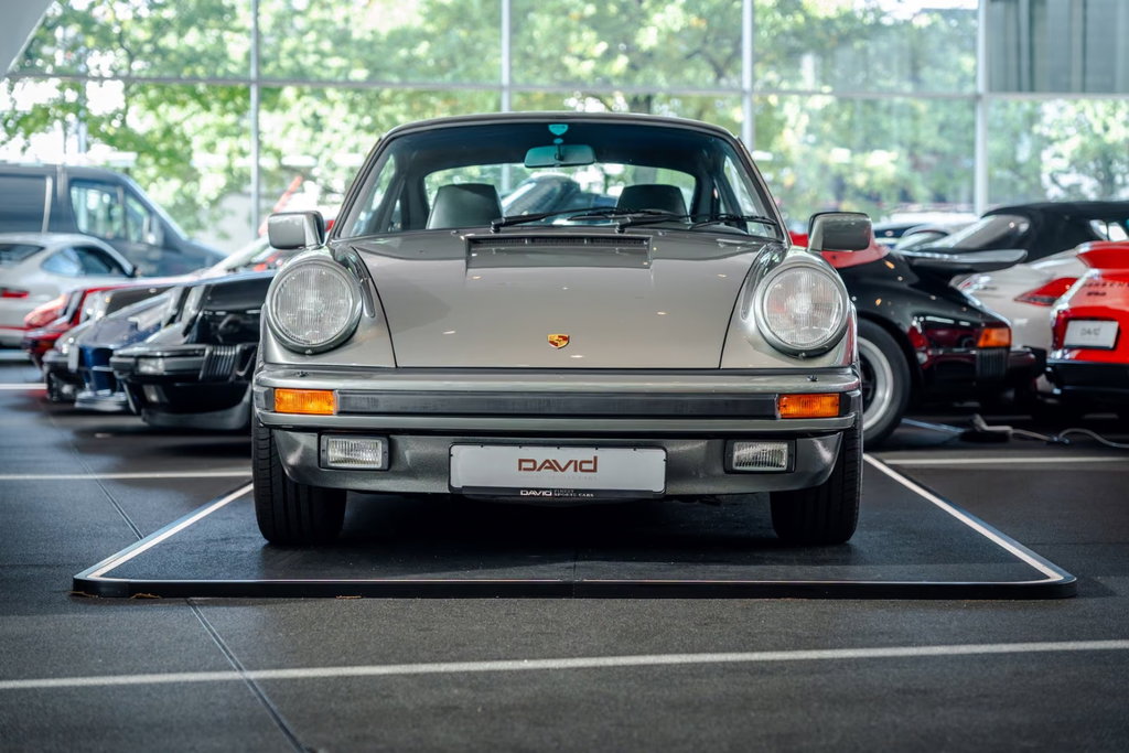 Porsche 911 Carrera 3.2