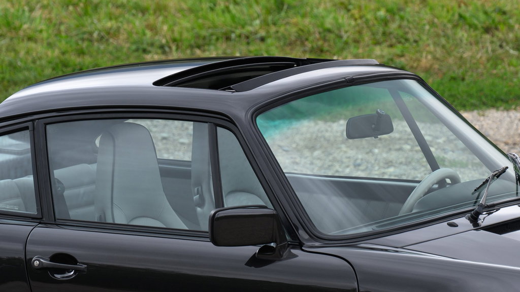 Porsche 911 Turbo 3.3