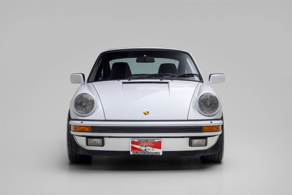 Porsche 911 Carrera 3.2 (US)