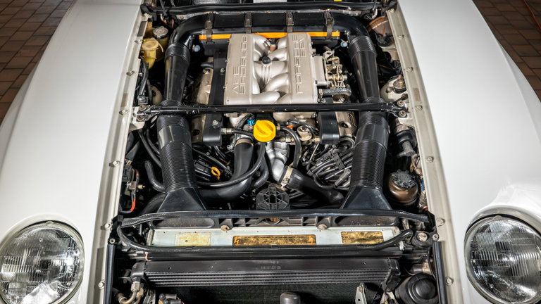 Porsche 928 S4