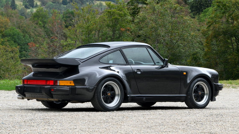Porsche 911 Turbo 3.3