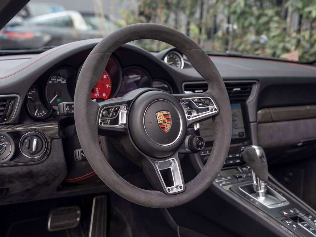 Porsche 991.2 Carrera 4 GTS