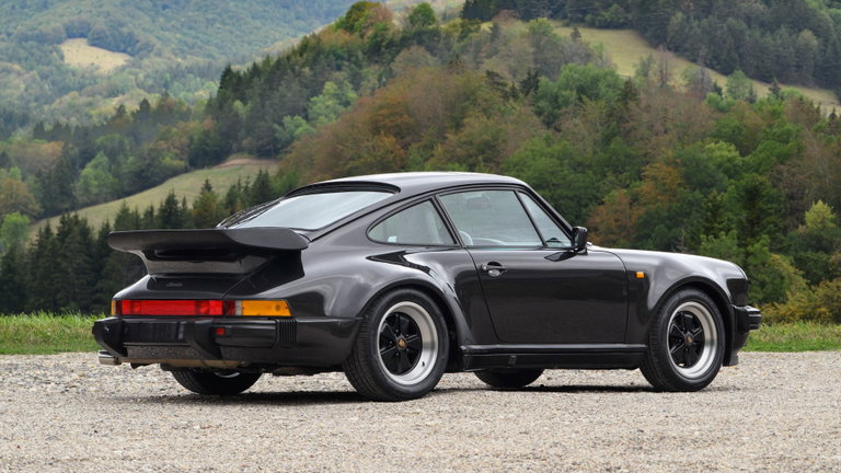 Porsche 911 Turbo 3.3